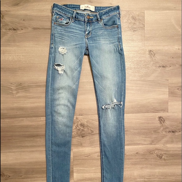 Hollister Denim - HOLLISTER women’s jeans